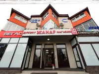 Cozy Hostel Hotels near Aikol Manas Statue