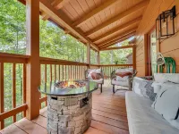 Er76 - Bear Tracks - Great Location! Close to All the Action! 2 Bedroom Cabin by RedAwning