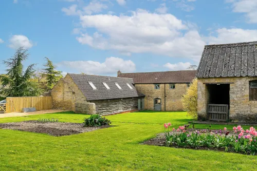 Stunning Barn Conversion - Rural Setting