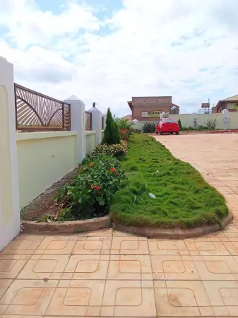 Mankessim-5Bedroom-4Bathroom-6Beds-Parking Отели в г. Mankessim