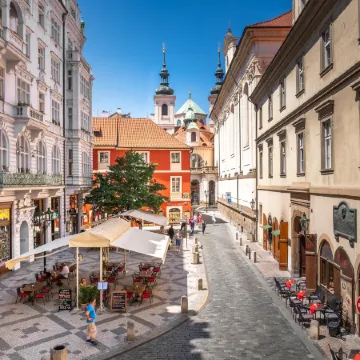 Hotel Aurus by Adrez Отели рядом с достопримечательностью «Карлов мост»