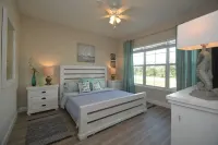 Beach Front 5 bed 4 Bath Luxury House Hot Tub Fenced Yard Pets Welcome - 4-Star