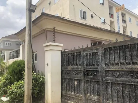 His Glory's Apartment Отели в г. Джаби