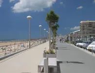 Apartment Oostduinkerke Near Beach and Dunes - parking