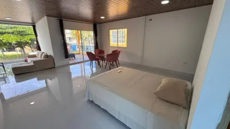 Apartamentos Sweet Island Отели рядом с достопримечательностью «Johnny Cay»