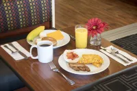 TownePlace Suites Joliet South - Breakfast