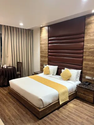 Hotel New York Plaza Una Hotels in Una