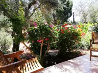 Agrilis Cottage Near the Beach Hotels in Filiatra