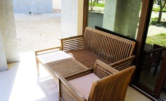 Charming Studio With Garden Terrace