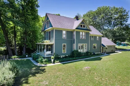 Bridgewalk Estate a Wanderlust Abodes Property