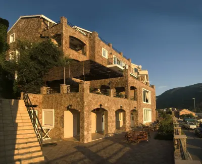 Contessa Apartments Hotel di 