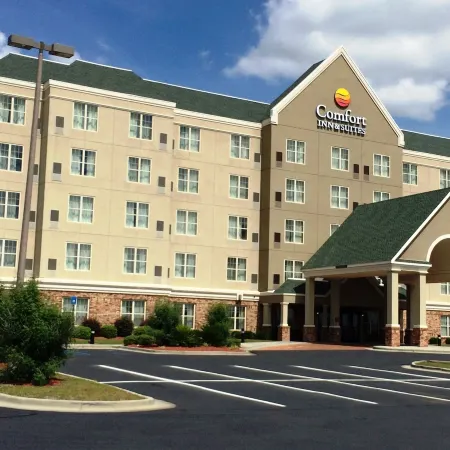 Comfort Inn & Suites