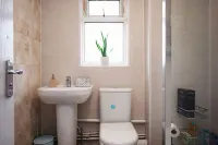 Cozy 3-Bedroom Home in Luton - Homestays