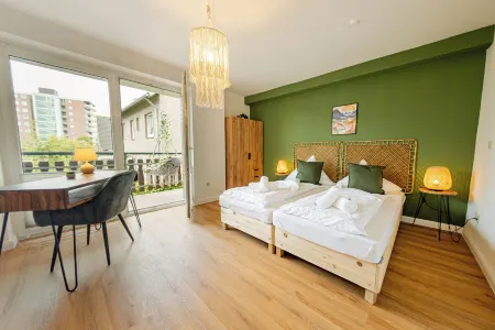 "Nordseeperle" - your retreat in the Deichkieker guesthouse - pets allowed Отели рядом с достопримечательностью «Wikingerschiff Tyrkir Hooksiel»