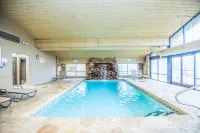 Tremont Lodge & Resort - Pools
