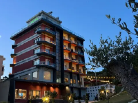 Olivia's Hill Resort Hotels in Golem