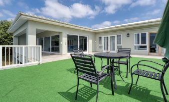 Gemmell Place by HostAgents