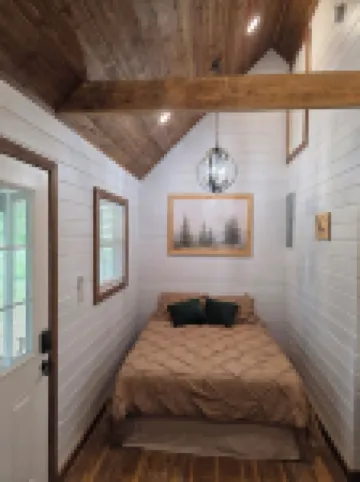 Cozy Tiny Cabin near Ferne Clyffe and Lake of Egypt with Wi-Fi