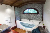 Logis la Source Bleue Hotels in Andelot-Blancheville