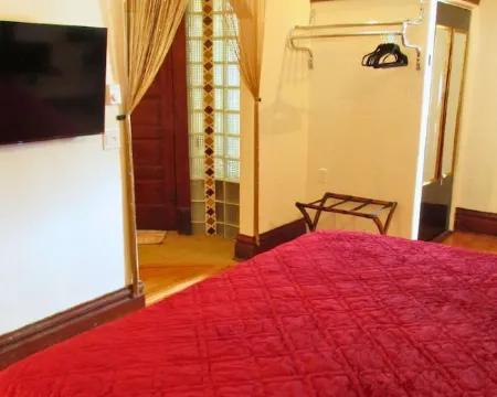 Escape to Romance and Luxury 温泉村酒店