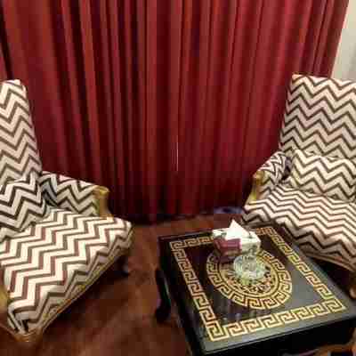 Hotel the Holiday Others