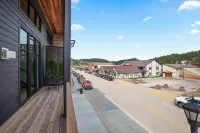 McGregor and Main Luxury Lofts