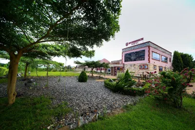 RiverBreeze Hotel Hotels in Yilo Krobo