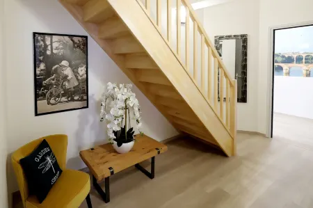 Le Porta 5 Отели в г. Альби