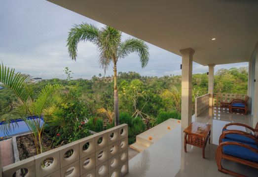 아디와나 와르나칼리 리조트 객실