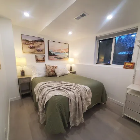 Modern Home with Game Room, Private Yard, Panoramic Views, 5B Sleeps 8+