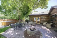 Engen Hus Bed and Breakfast Hotels in Holladay