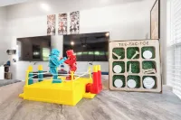 Dog-Friendly lakehouse with gameroom & patio. Golf Cart included for summer 2025