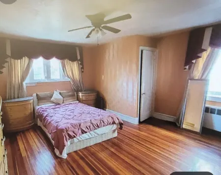 Charming 4-bedroom house with AC and WiFi in Upper Darby