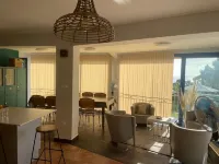 Côte d'Azur: Beautiful sea view for this renovated villa, swimming pool, pets welcome!