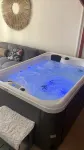 Jacuzzi Duplex Toulouse Proche Métro Hotels in Minimes - Barriere de Paris