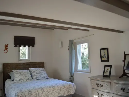 Cosy alpilles in the heart of Carrigue Hotels in Lagnes