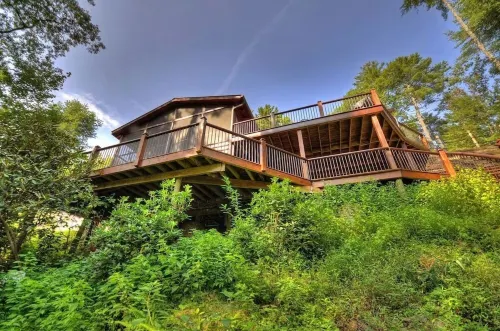 New! Fightingtown Creek, Hot Tub