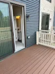 3-bedroom luxury vacation townhome in charming Glen Burnie with WiFi, AC
