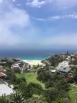Amazing Beach Views from 5th Floor Apartment Tamarama 호텔
