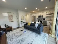 NEW Modern 1- Bed Condo in Downtown Traverse City