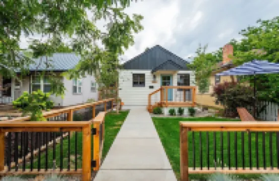Historic District North End Cottage
