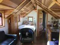 Luxury Cedar Lodge Nr Bath & Bristol Hotels in 
