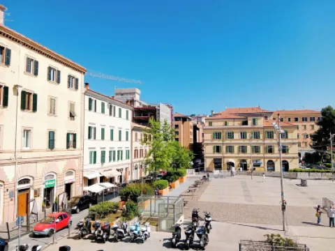 La Piazza Hotels near Saint Domenico