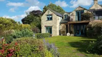 Truly STUNNING VIEWS at " beautiful Cotswold cottage" in AONB, Cotswolds England
