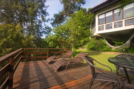 Cozy house, beautiful view, ideal for families and couples. OI FIBER INTERNET.