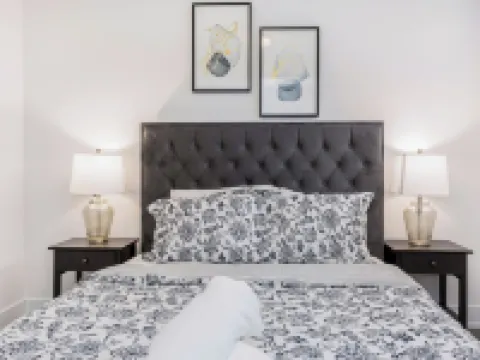 Cozy Getaway in Uptown Waterloo Hotels in Waterloo