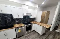 Quiet bright 2 bedroom 1 bathroom suite in town!