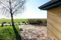 Vacation home Peuler Insel Leiw, in an idyllic location with views of the island landscape Các khách sạn ở Insel Poel