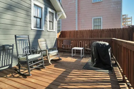 Emma’s Cottage Отели рядом с достопримечательностью «The Scott and Zelda Fitzgerald Museum»