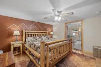 Mad River Cabin – Cozy Retreat Near Skiing, Golf & Nature in Thornton, NH